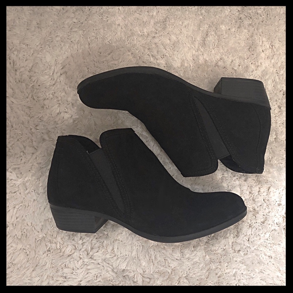 *LIKE NEW* Ankle Booties